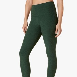 Beyond Yoga Spacedye High Waist Midi Leggings in Forest Green